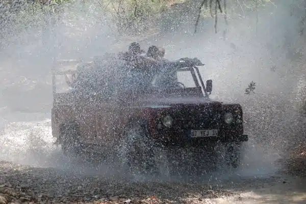 Jeep Safari in de Taurus 4